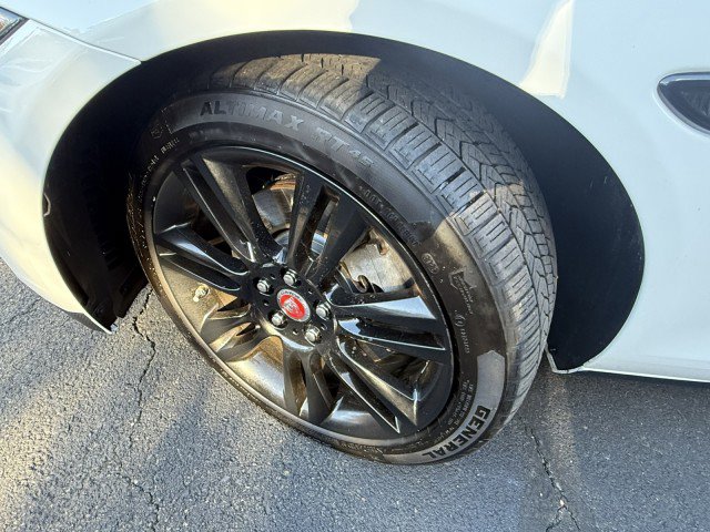 Used 2020 Jaguar XE S image 34