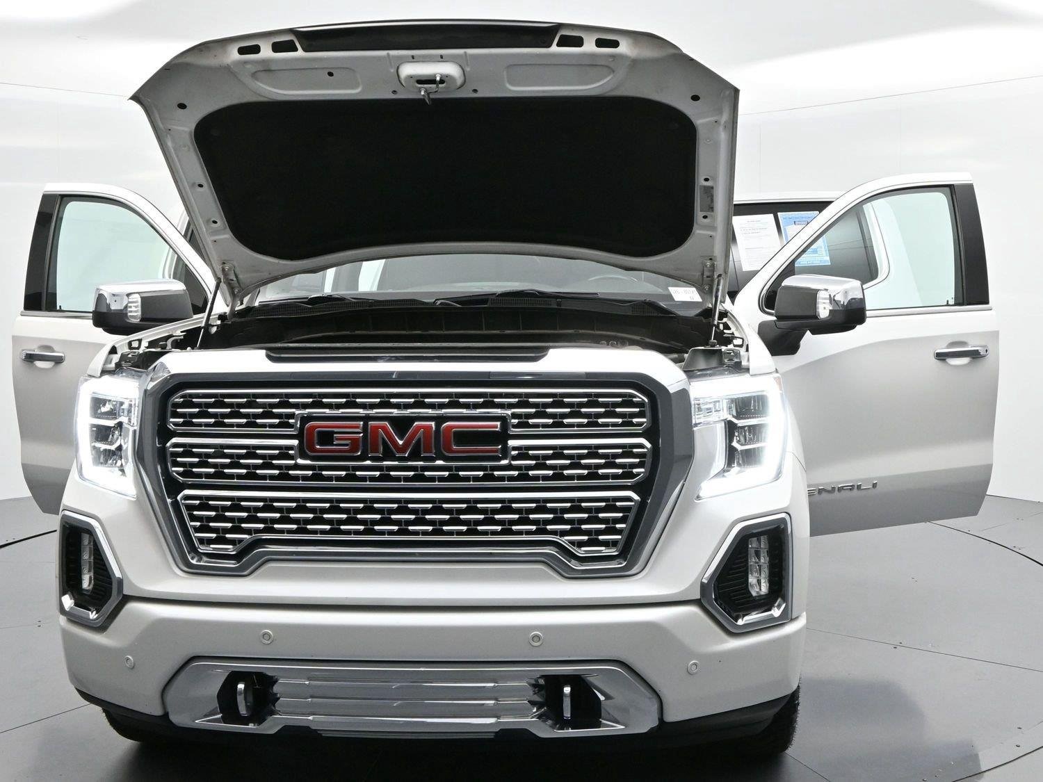 Used 2022 GMC Sierra 1500 Denali w/ Driver Alert Package II AWD/4WD image 43