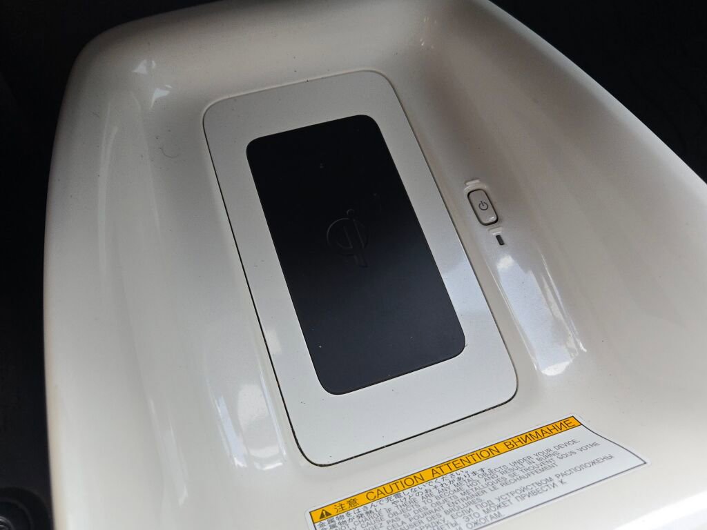 Used 2016 Toyota Prius Four image 28