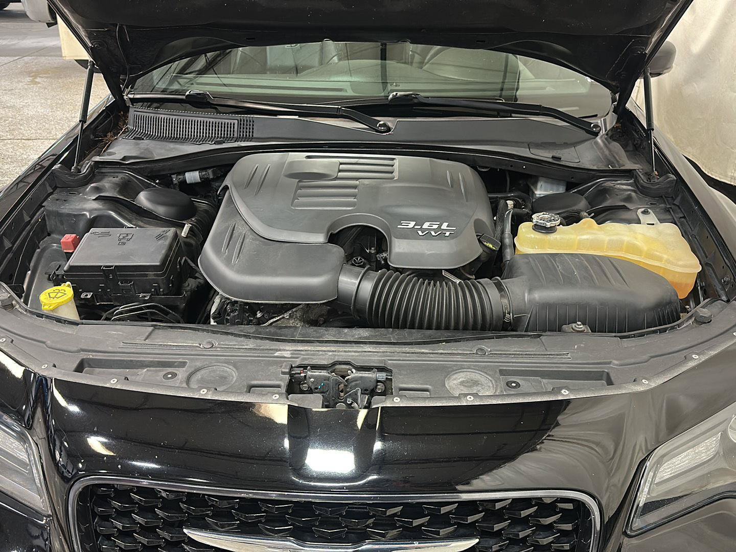 Used 2017 Chrysler 300 S w/ 300S Premium Group AWD/4WD image 14
