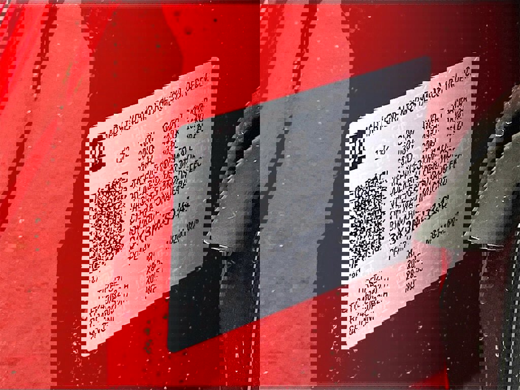 New 2026 Cadillac Optiq Luxury 1 image 31