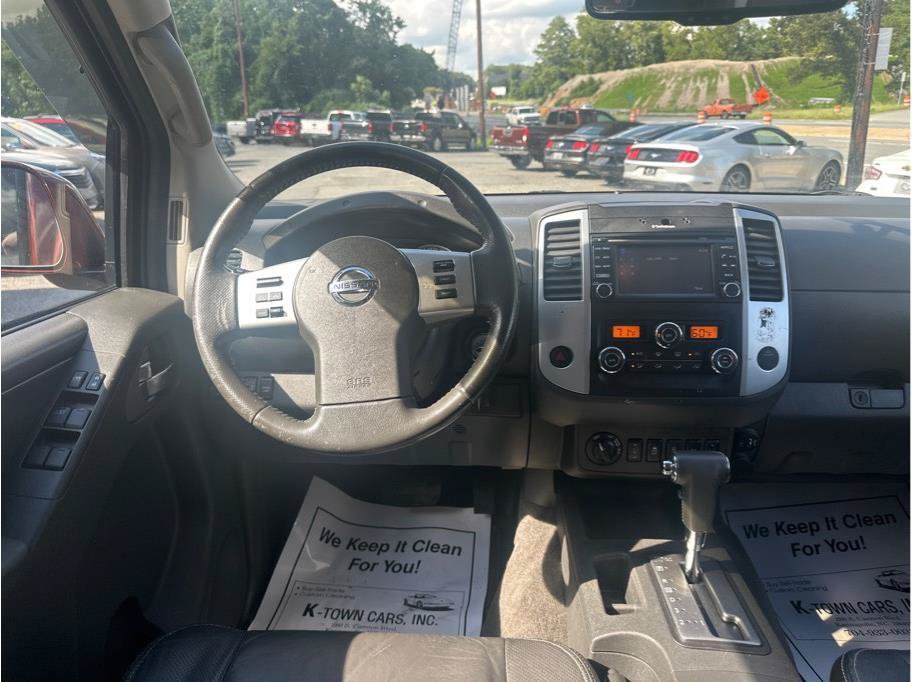 Used 2017 Nissan Frontier PRO-4X w/ Pro-4x Luxury Package AWD/4WD image 10