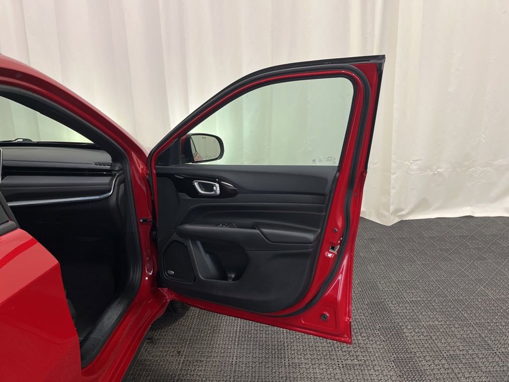 Used 2022 Jeep Compass High Altitude w/ (RED) Package image 18