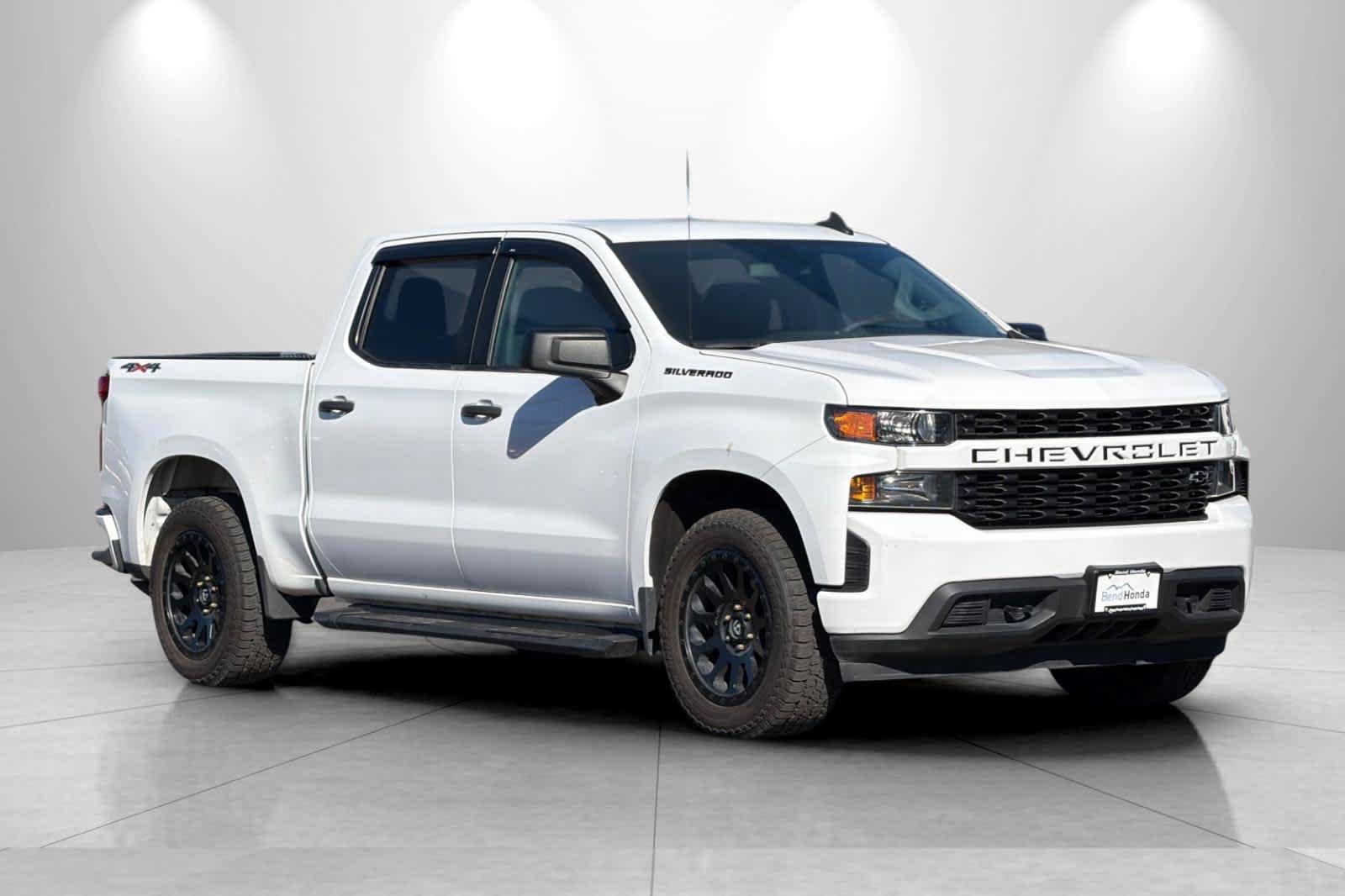 Used 2021 Chevrolet Silverado 1500 Custom AWD/4WD image 9