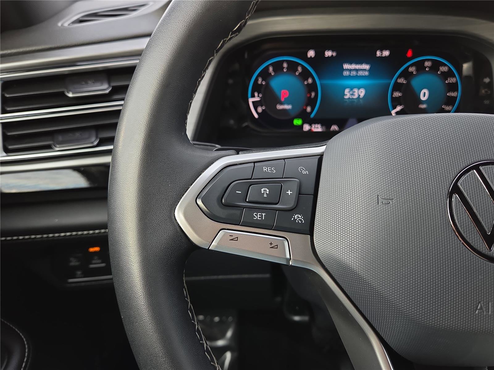Certified 2024 Volkswagen Atlas Cross Sport SE image 16
