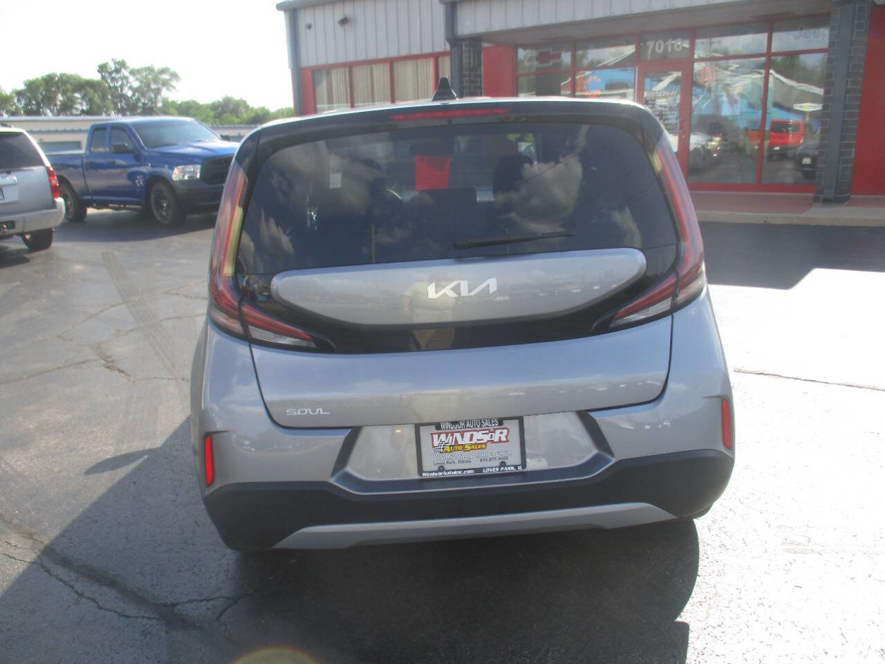 Used 2024 Kia Soul LX w/ Option Group 015 image 7