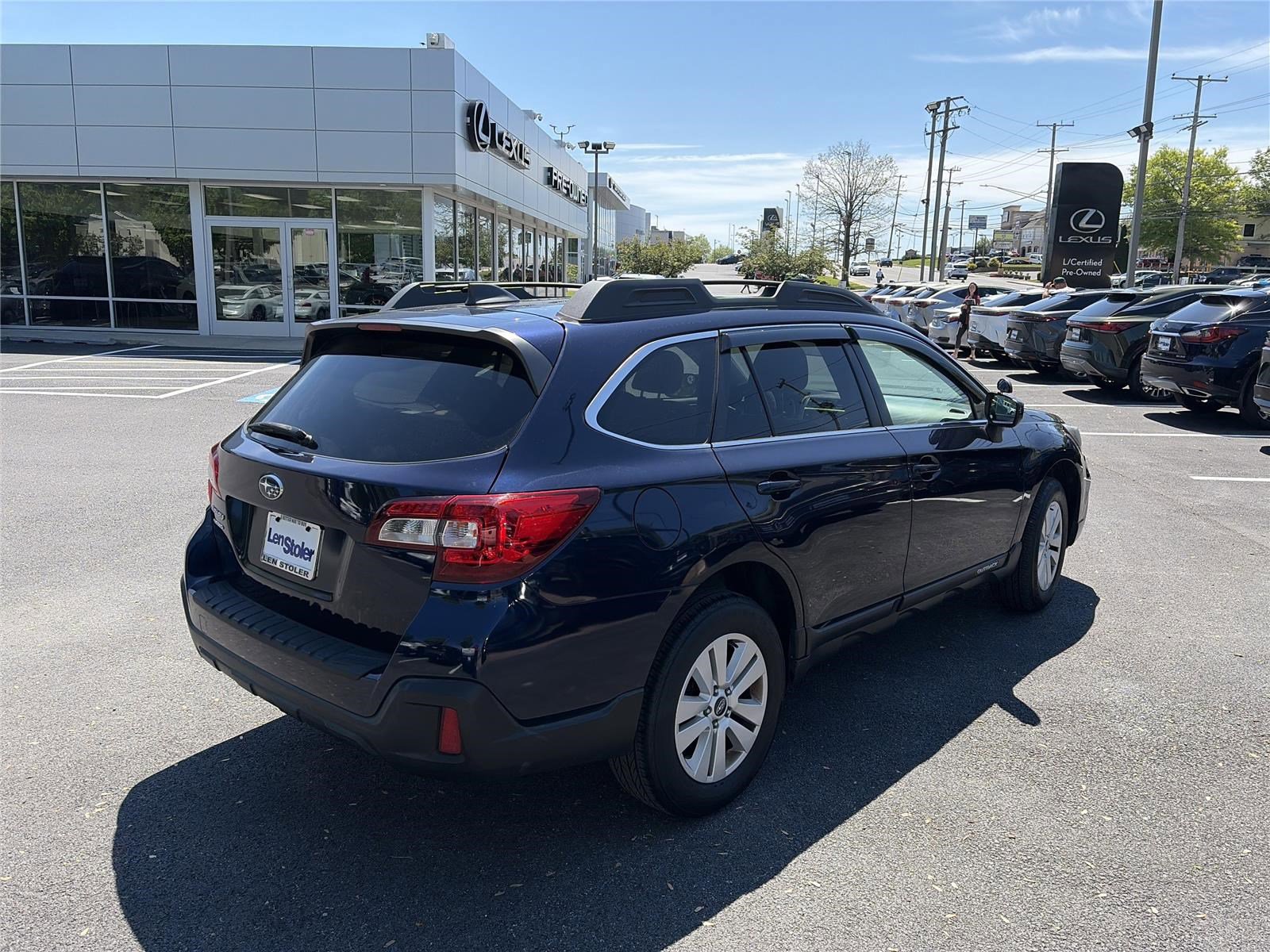 Used 2018 Subaru Outback 2.5i Premium AWD/4WD image 5