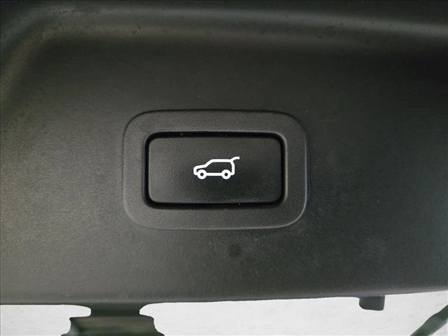 Used 2020 Land Rover Range Rover HSE image 15