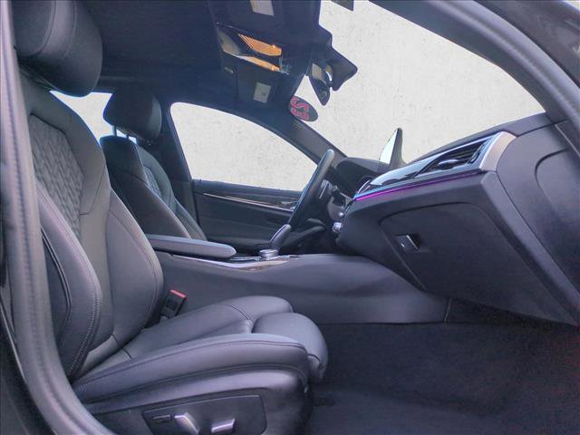 Used 2023 BMW 530e w/ Convenience Package image 21