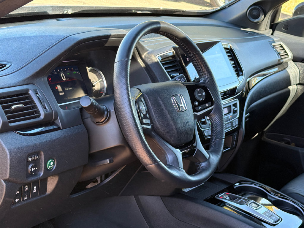 Used 2022 Honda Passport Elite image 16