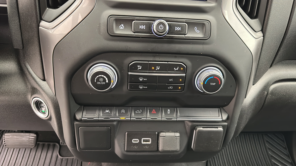 Used 2024 Chevrolet Silverado 1500 Custom AWD/4WD image 20
