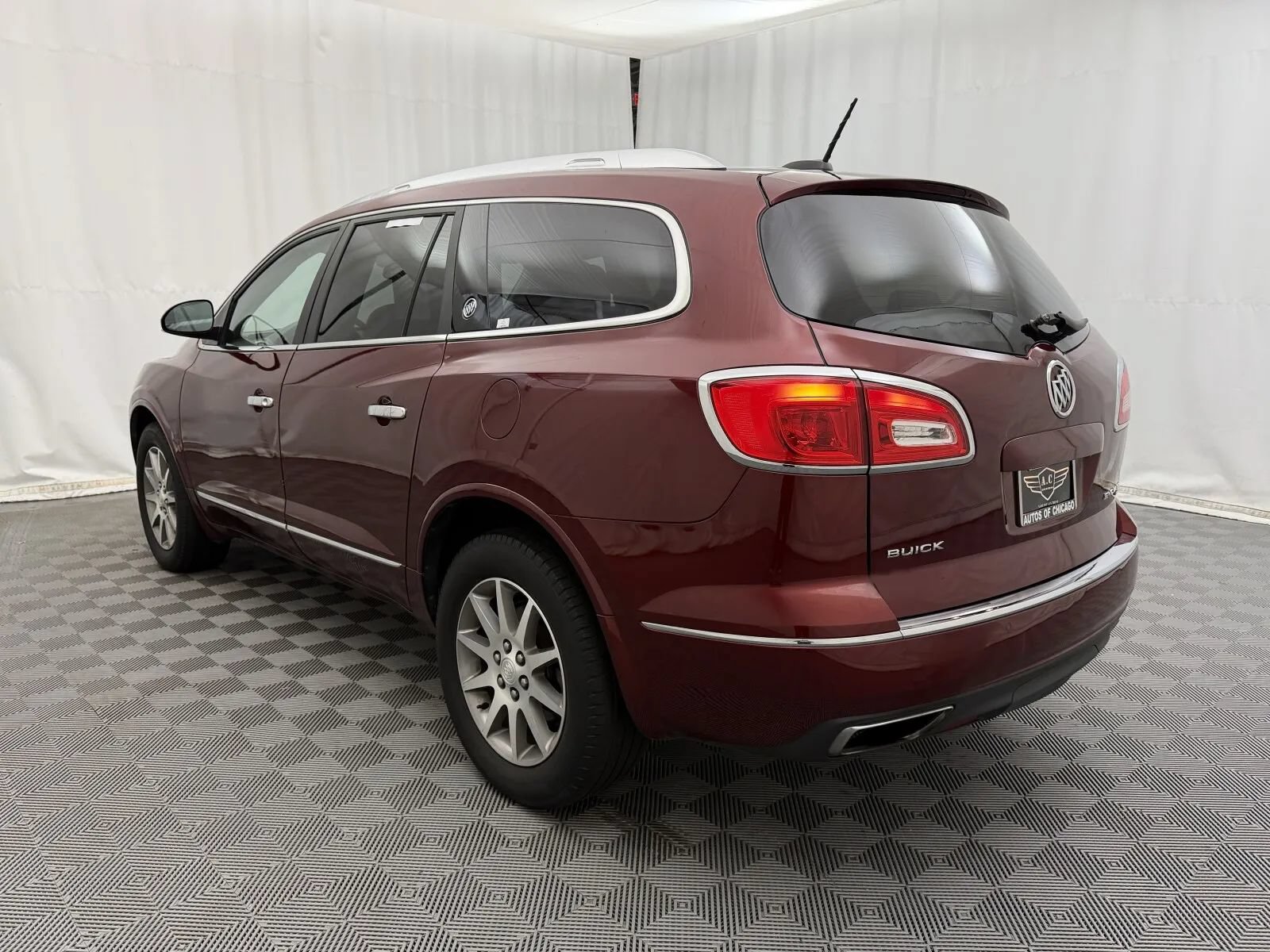 Used 2017 Buick Enclave Leather w/ Trailering Package AWD/4WD image 7