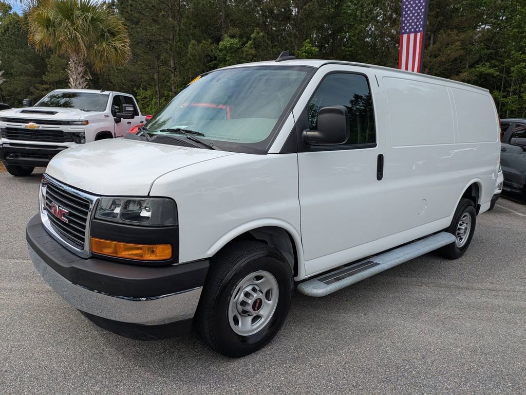 Used 2024 GMC Savana 2500 w/ Driver Convenience Package RWD image 9
