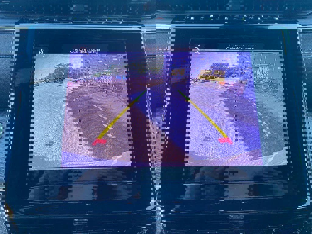 Used 2025 Jeep Grand Cherokee Altitude image 16