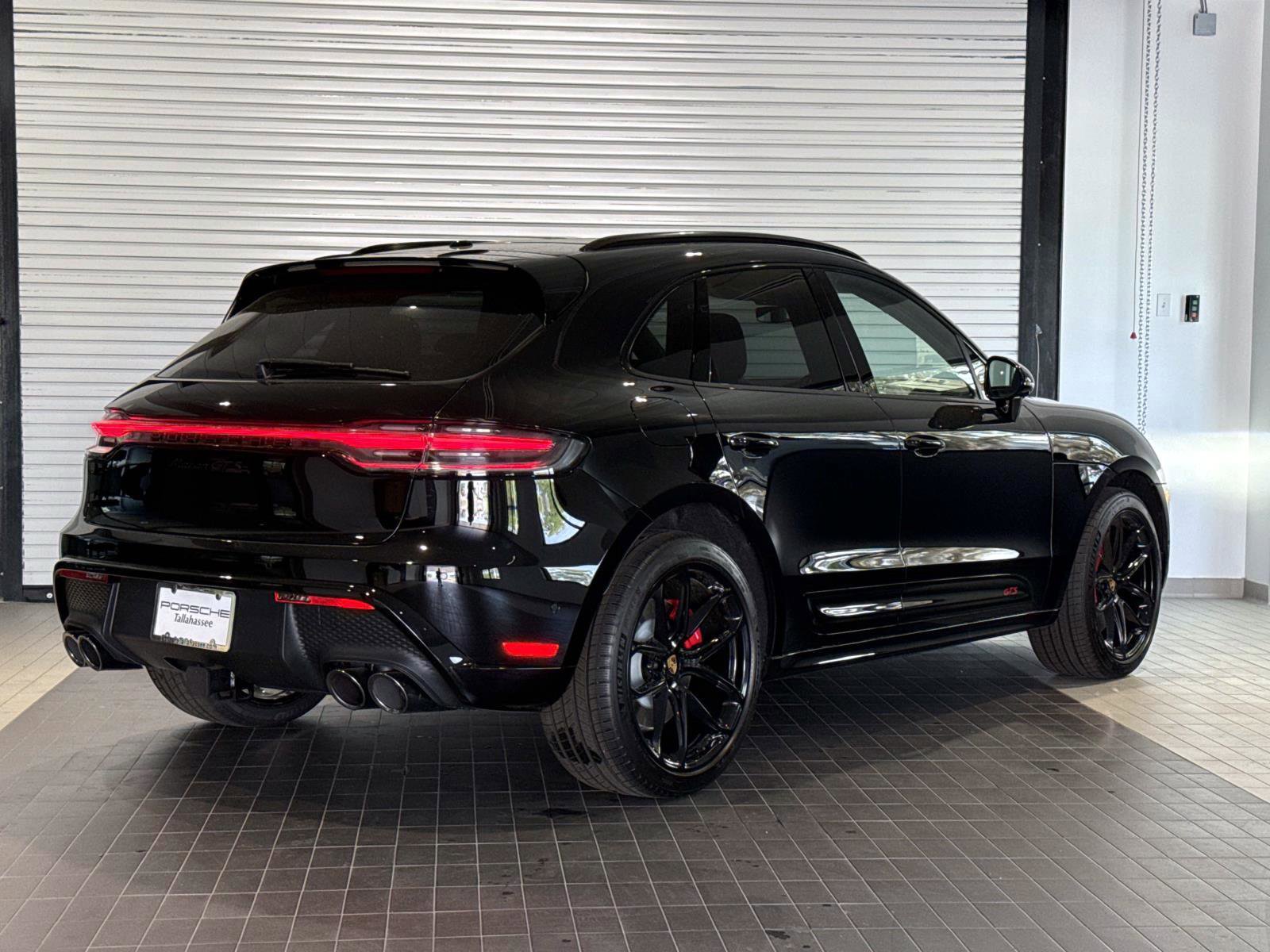 New 2026 Porsche Macan GTS image 7