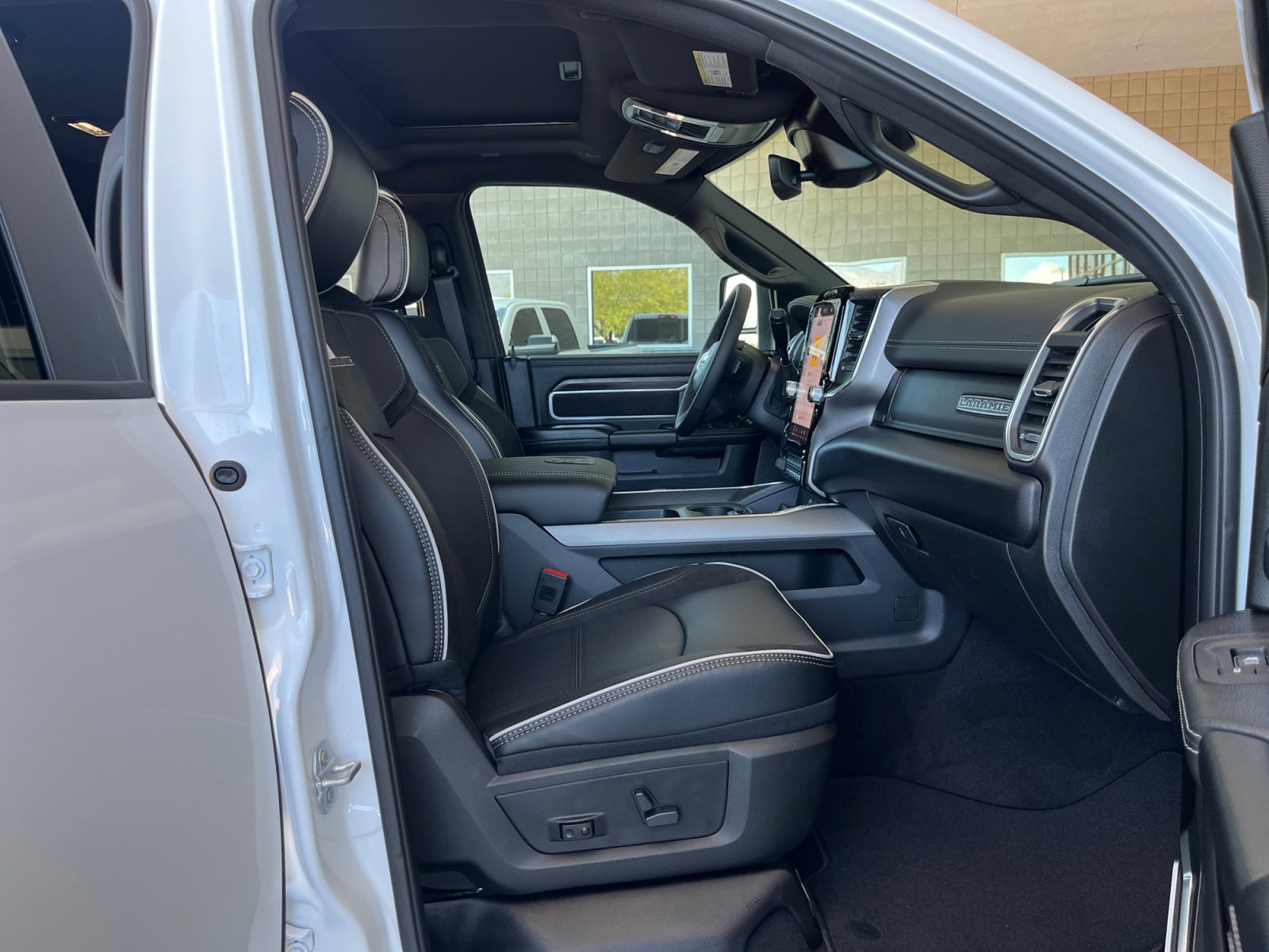 New 2026 RAM 2500 Laramie w/ Night Edition image 19