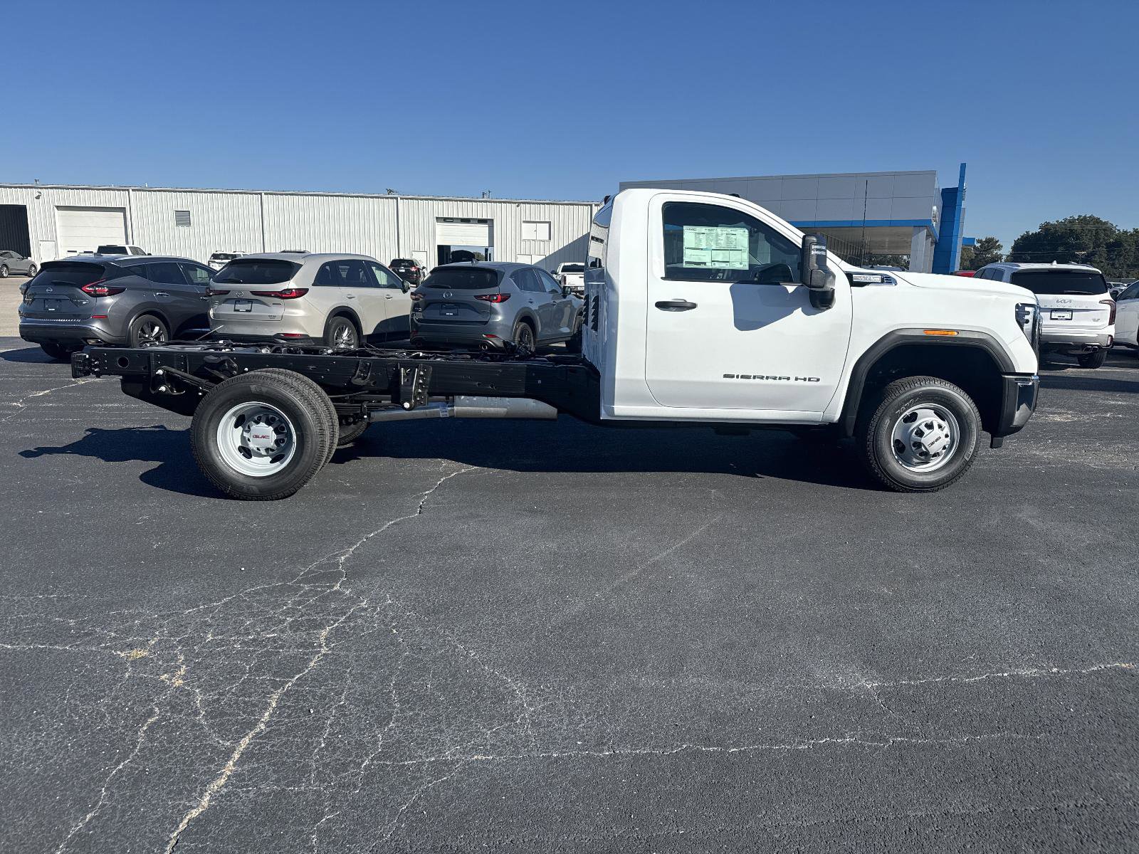 New 2026 GMC Sierra 3500 Pro w/ Convenience Package image 6