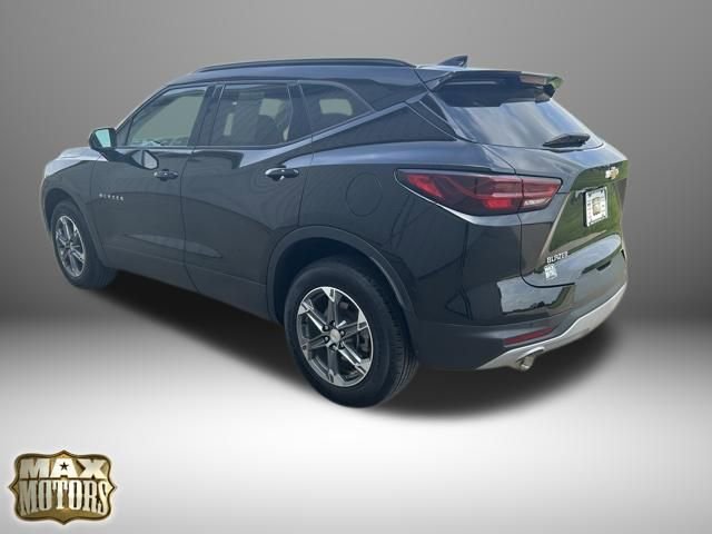 Used 2024 Chevrolet Blazer LT w/ Convenience Package FWD image 5