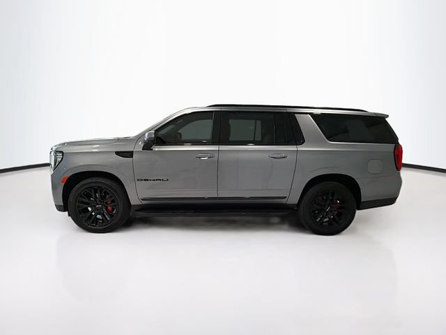 Used 2023 GMC Yukon XL Denali AWD/4WD image 4