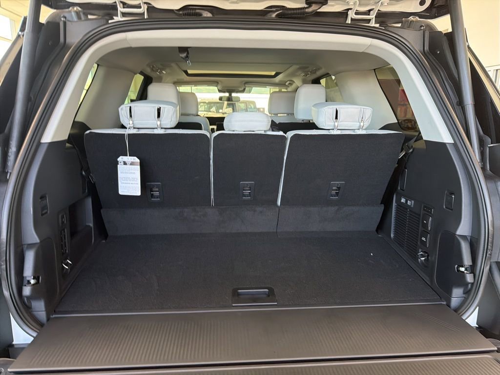 New 2025 Ford Expedition Platinum w/ Driver's Package image 12