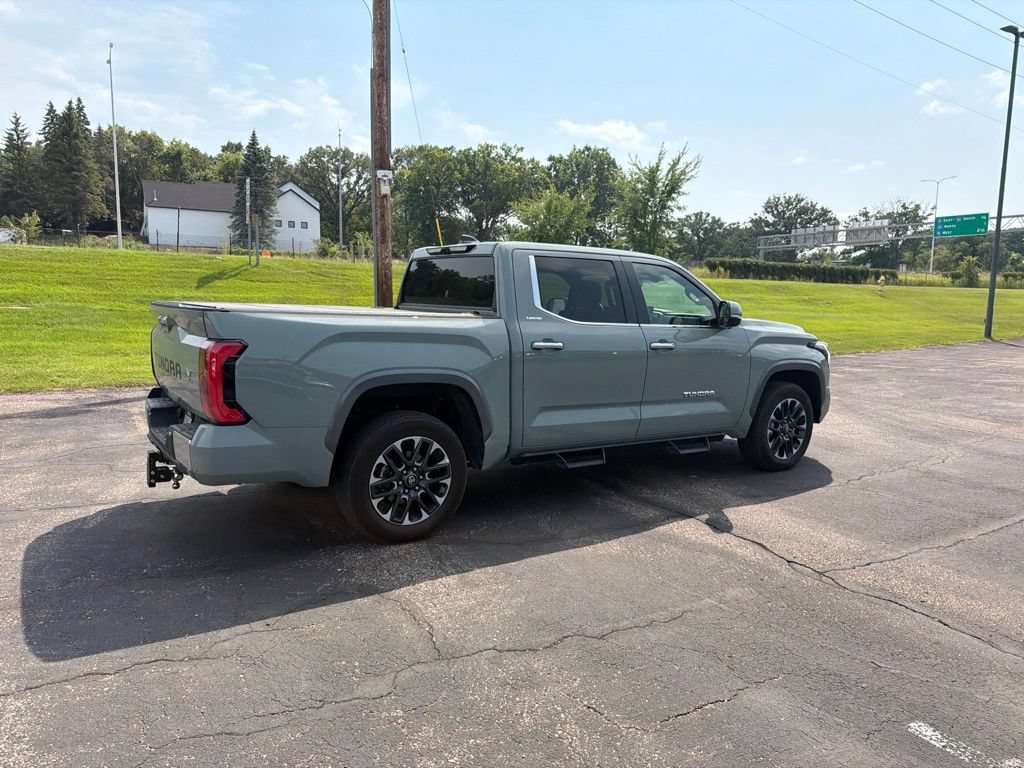 Used 2025 Toyota Tundra Limited AWD/4WD image 29