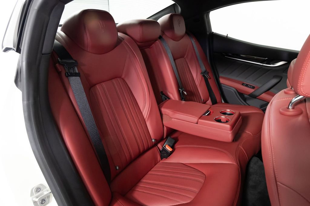Used 2023 Maserati Ghibli GT image 31