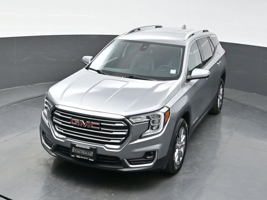 Used 2024 GMC Terrain SLT image 30