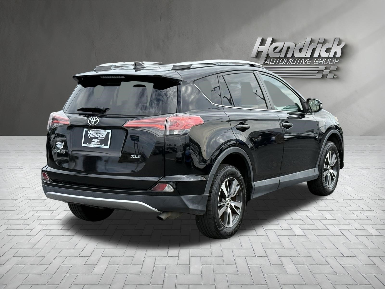 Used 2016 Toyota RAV4 XLE FWD image 9