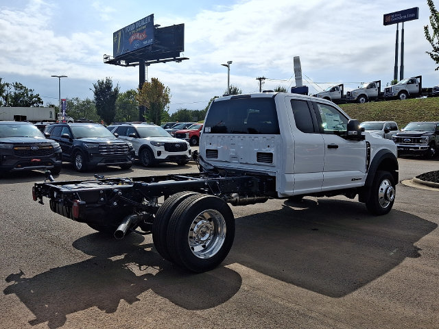 New 2027 Ford F450 XLT AWD/4WD image 3