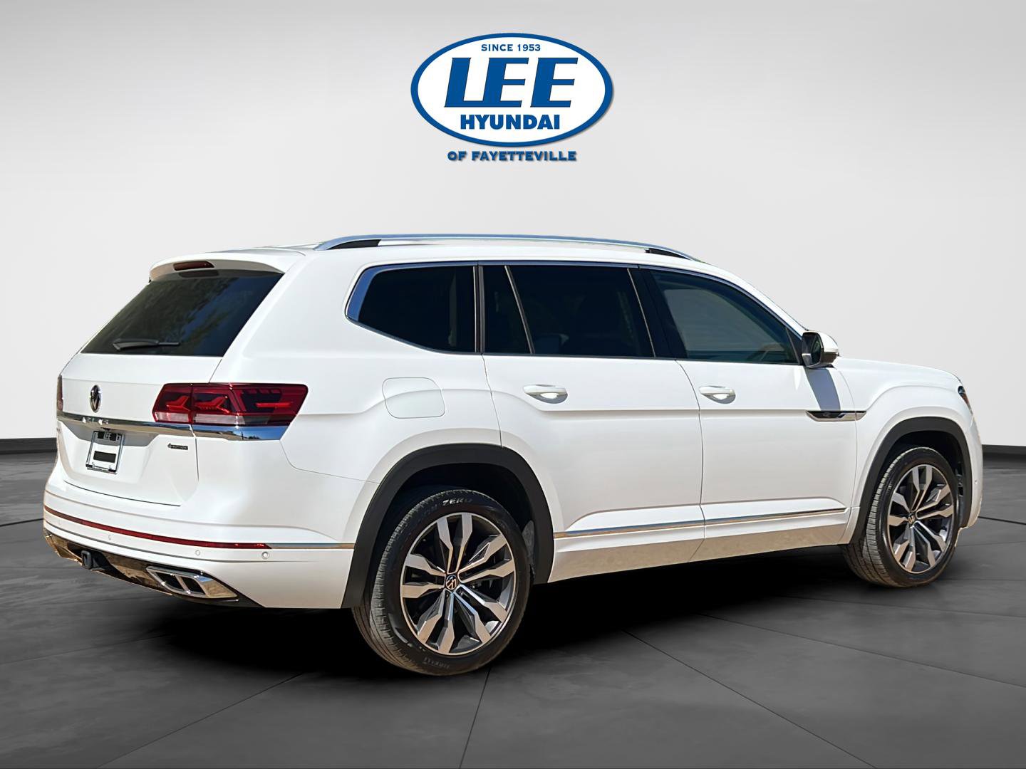 Used 2023 Volkswagen Atlas SEL Premium AWD/4WD image 5