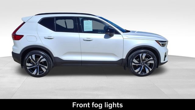 Certified 2023 Volvo XC40 B5 Plus w/ Driver Assist Package image 9