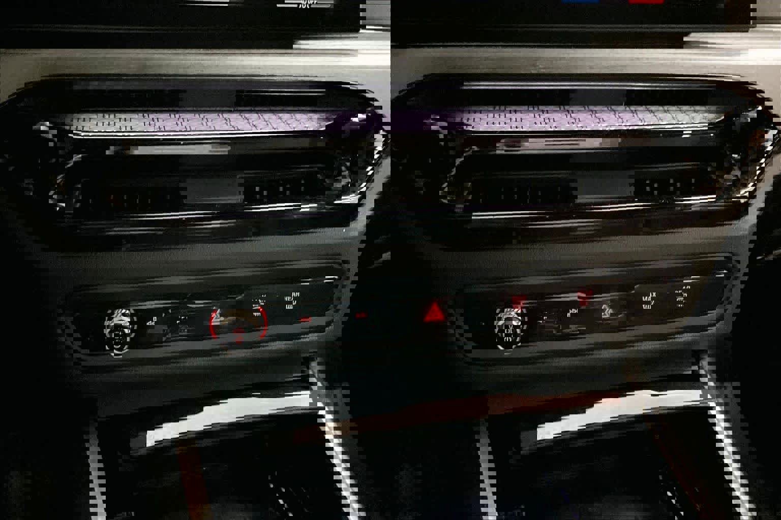 Used 2025 BMW 330i Sedan w/ Convenience Package image 36