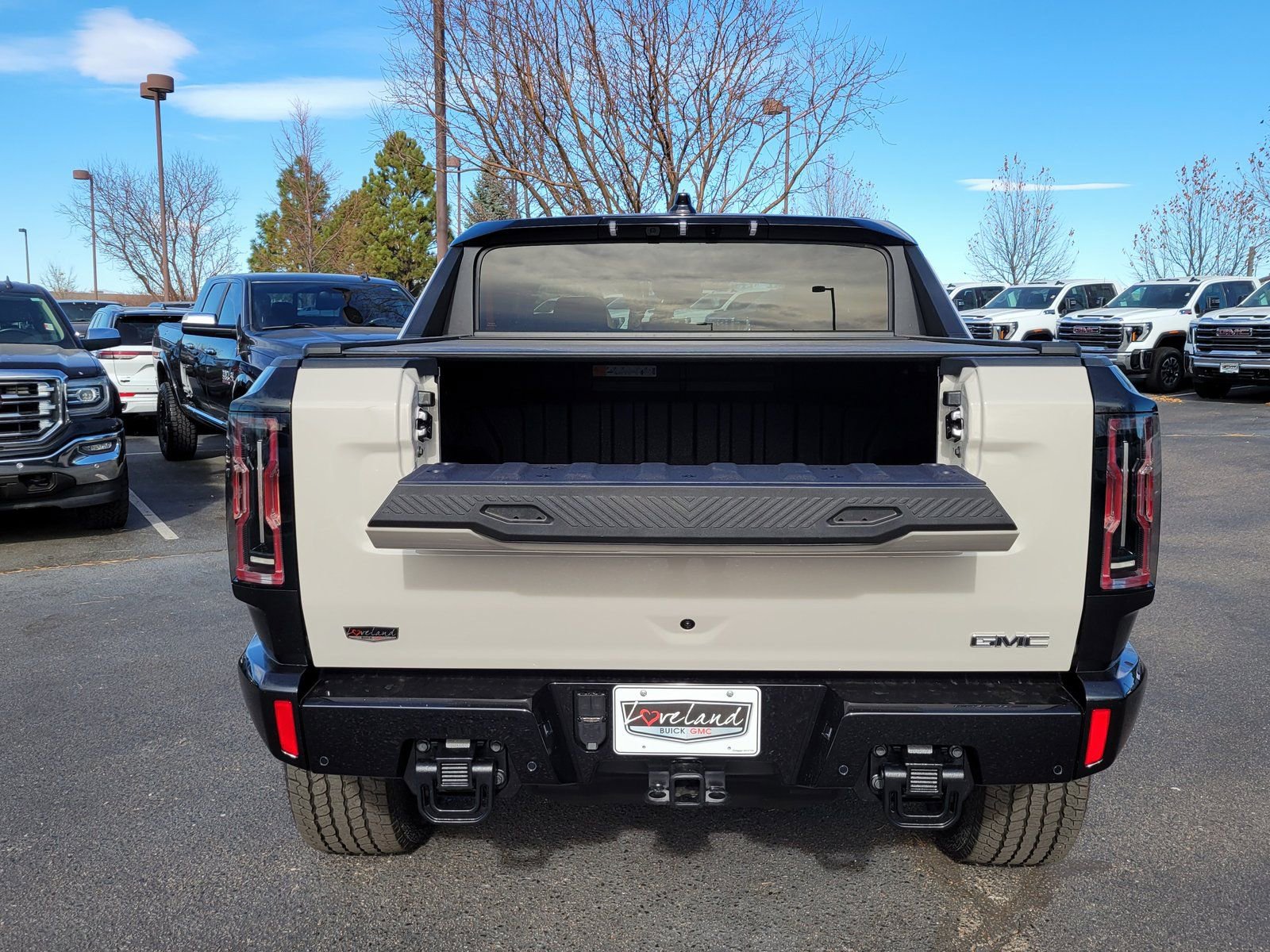New 2026 GMC Hummer EV 4x4 Crew Cab image 11
