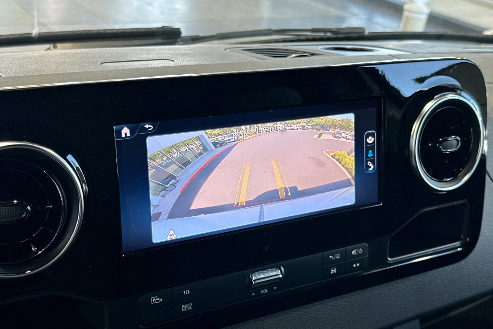 New 2024 Mercedes-Benz eSprinter 170 Cargo image 18