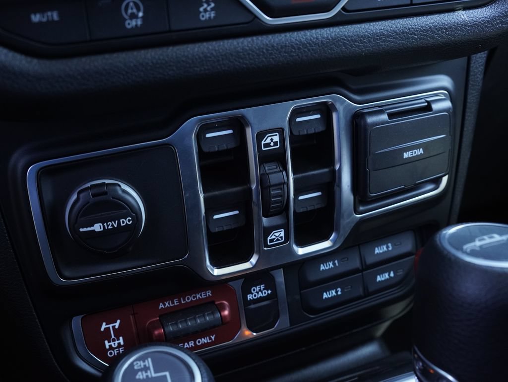 Certified 2025 Jeep Gladiator Sport AWD/4WD image 20