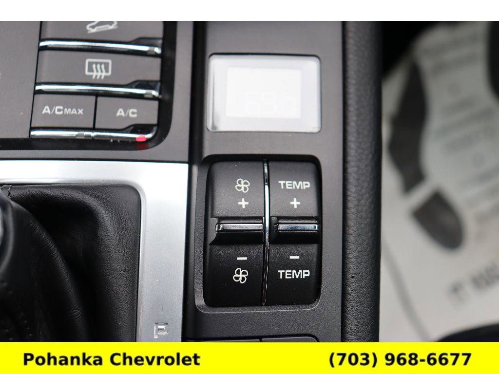 Used 2021 Porsche Macan image 22