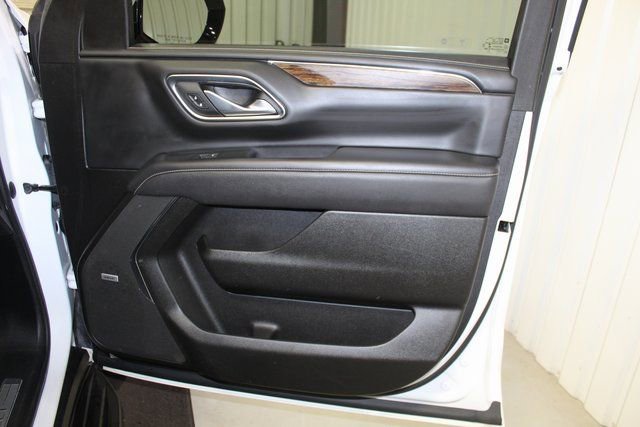 Used 2022 Chevrolet Suburban Premier image 12