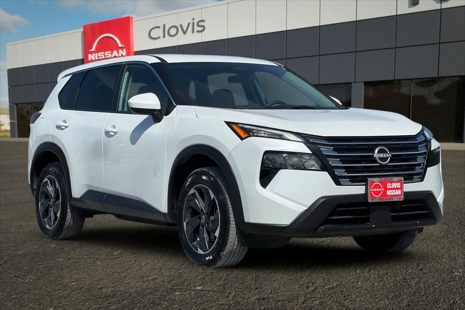Used 2024 Nissan Rogue SV AWD/4WD image 10
