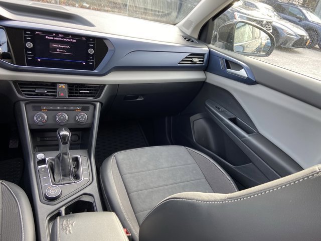 Used 2022 Volkswagen Taos SE image 16