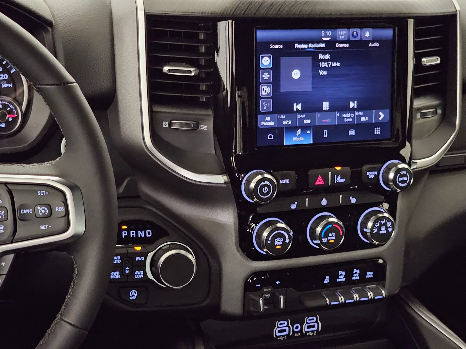 New 2026 RAM 1500 Big Horn AWD/4WD image 9