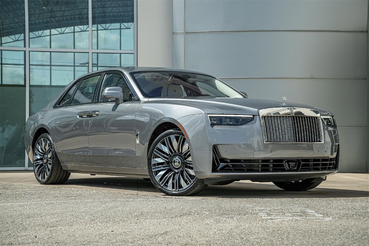 New 2025 Rolls-Royce Ghost