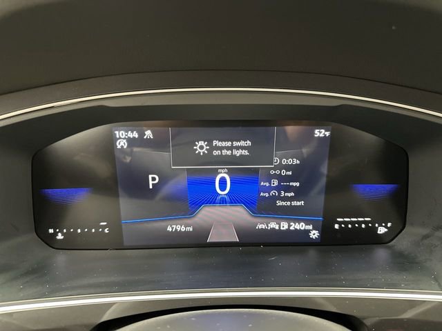 Certified 2024 Volkswagen Tiguan SE image 16