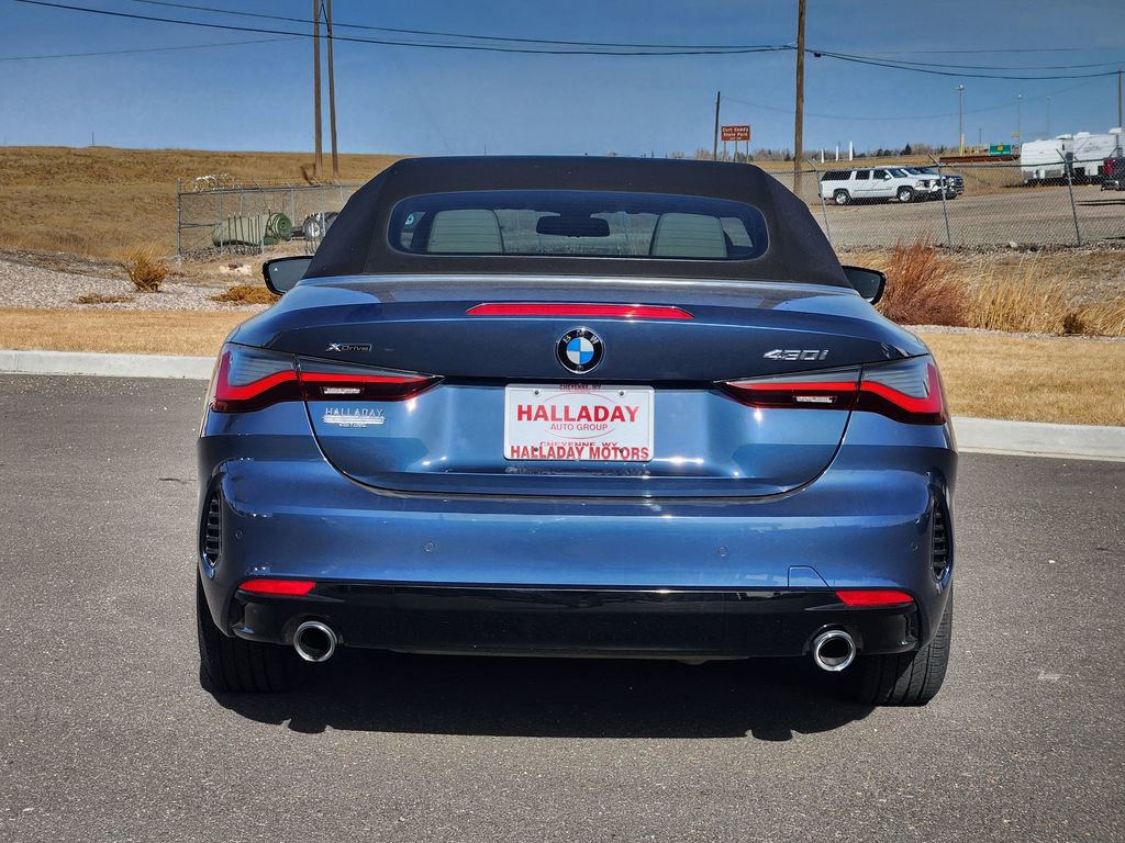 Used 2024 BMW 430i xDrive Convertible w/ Convenience Package image 4