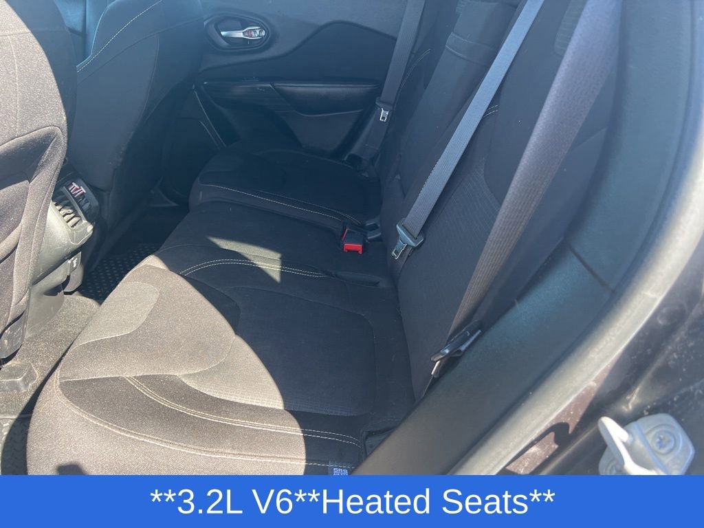 Used 2016 Jeep Cherokee Latitude w/ Cold Weather Group image 30