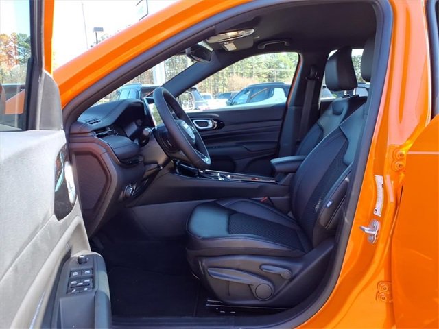 New 2026 Jeep Compass Latitude image 11