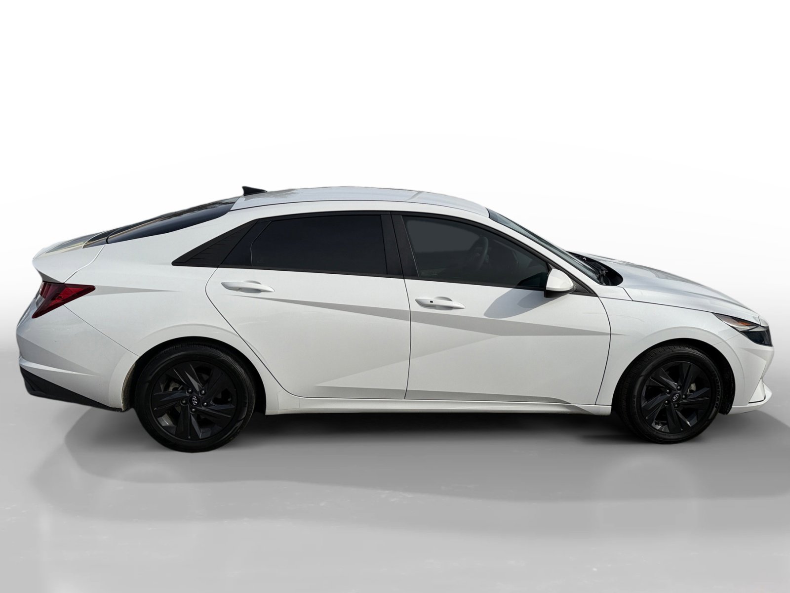 Certified 2023 Hyundai Elantra SEL image 6