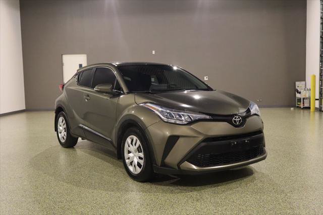 Used 2021 Toyota C-HR LE FWD image 1
