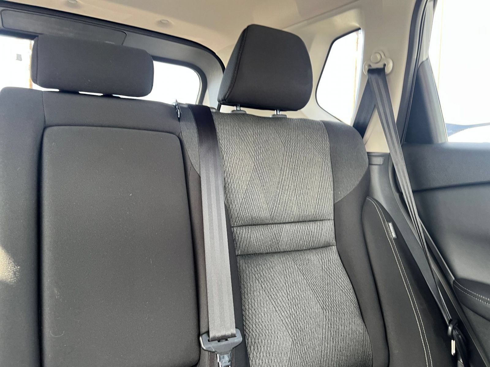Used 2025 Nissan Rogue SV FWD image 40