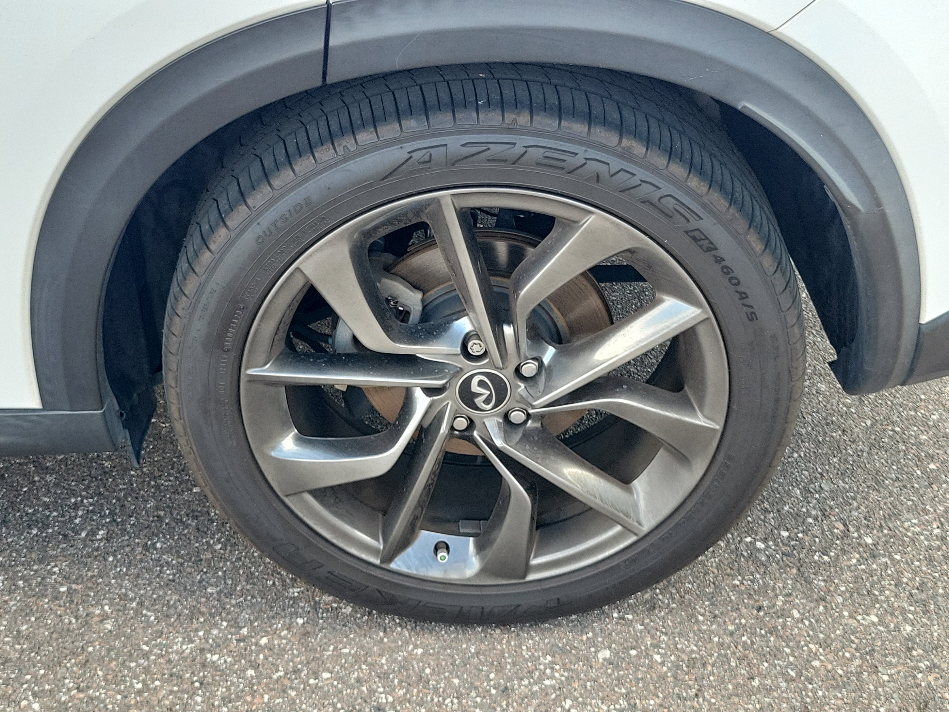 Used 2019 INFINITI QX50 Essential w/ Sensory Package image 4