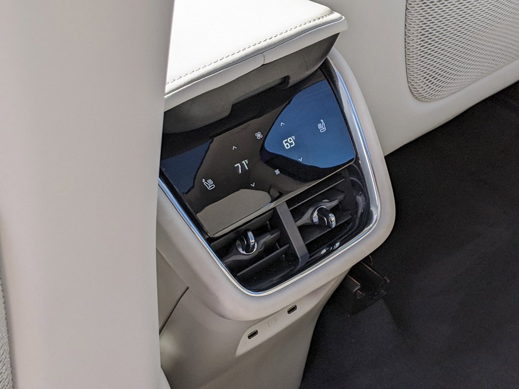 Certified 2025 Volvo EX90 Ultra image 24